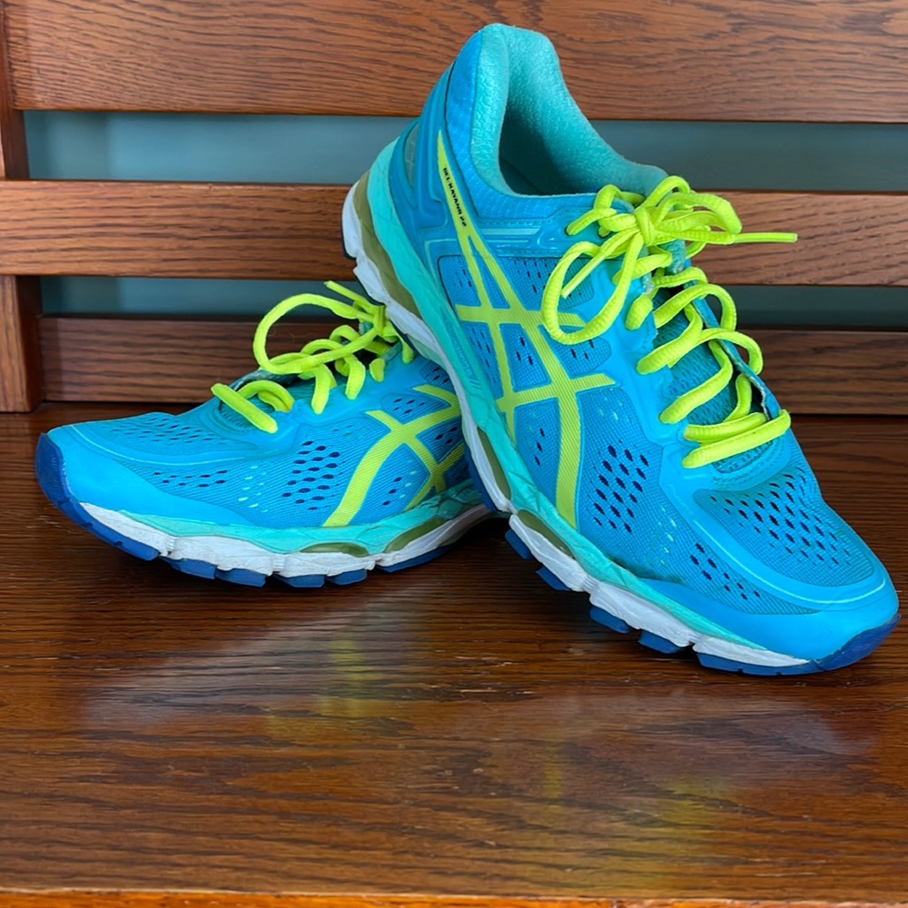 ASICS Gel Kayano 22 / Size 9.5